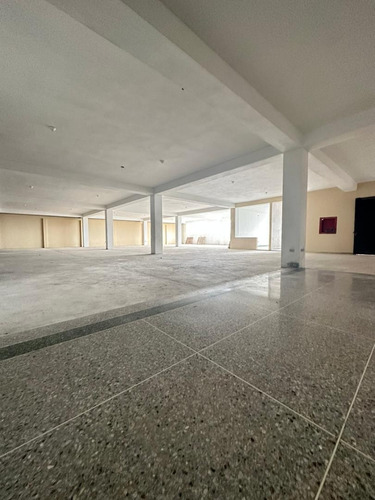 Imagen 8 de 10 de R.p/ Edificio Comercial En Venta En La Concordia