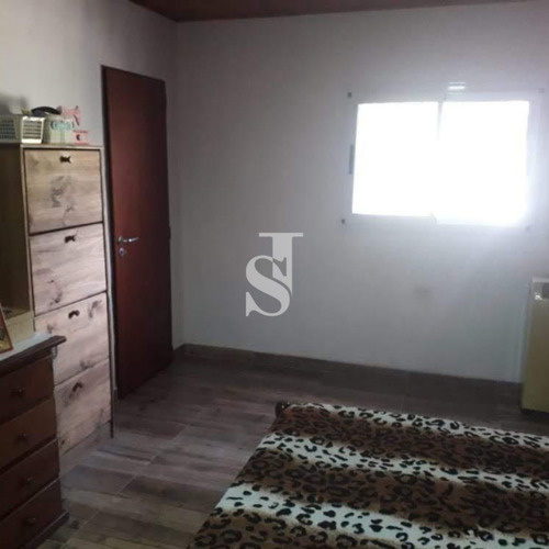Excelente Propiedad Con Pileta En Venta En General Rodriguez// Acepta Vehiculo De Interes//