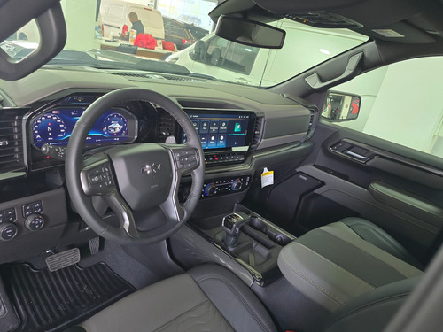 Chevrolet Cheyenne 6.2 Doble Cab Zr2 4X4 At