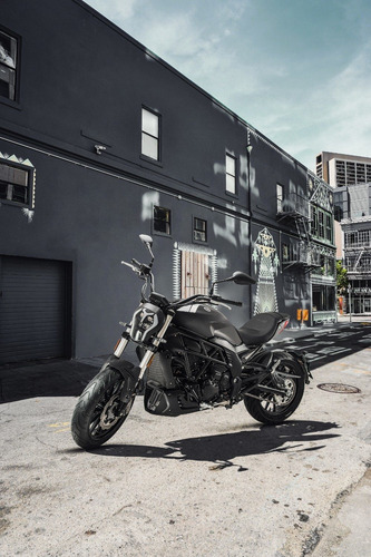 Benelli 502 C Riccia Motos