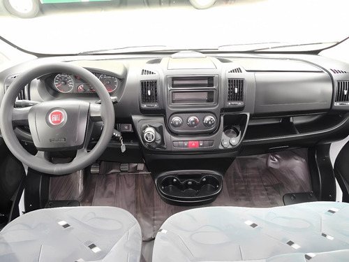 Van Fiat Ducato Executiva Marticar Ano 2019/19 16 Lugares.