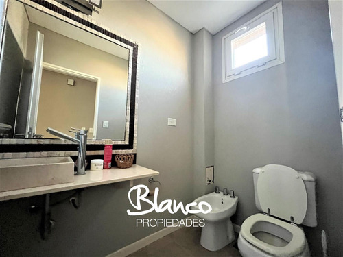 Casa En Venta En Pilar Del Este, Barrio San Alfonso, Pilar, G.b.a. Zona Norte