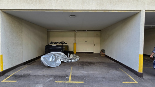 Amplio 131 Mts² 4d 3b 2 Estacionamientos 1 Bodega Piso 2°