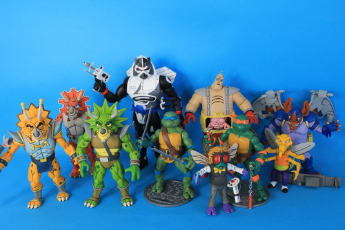 The Colosal Chrome Dome Tmnt Neca (Usado)