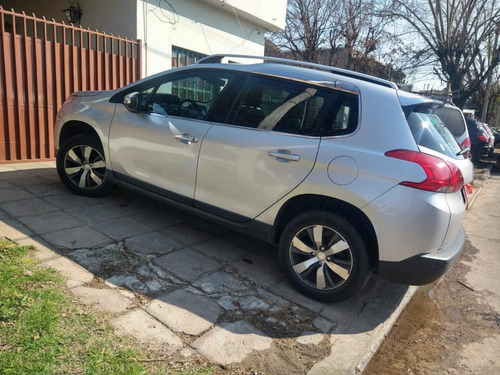 Imagen 1 de 20 de Peugeot 2008 2017 1.6 Feline