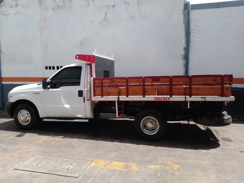 Imagen 3 de 9 de Ford Tritón 350