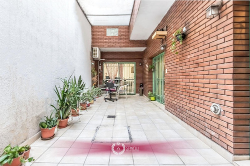 Venta Casa Terreno 126m² En Boedo Almagro Con 277m² Construidos 3 Terrazas Patio Quincho Parrilla
