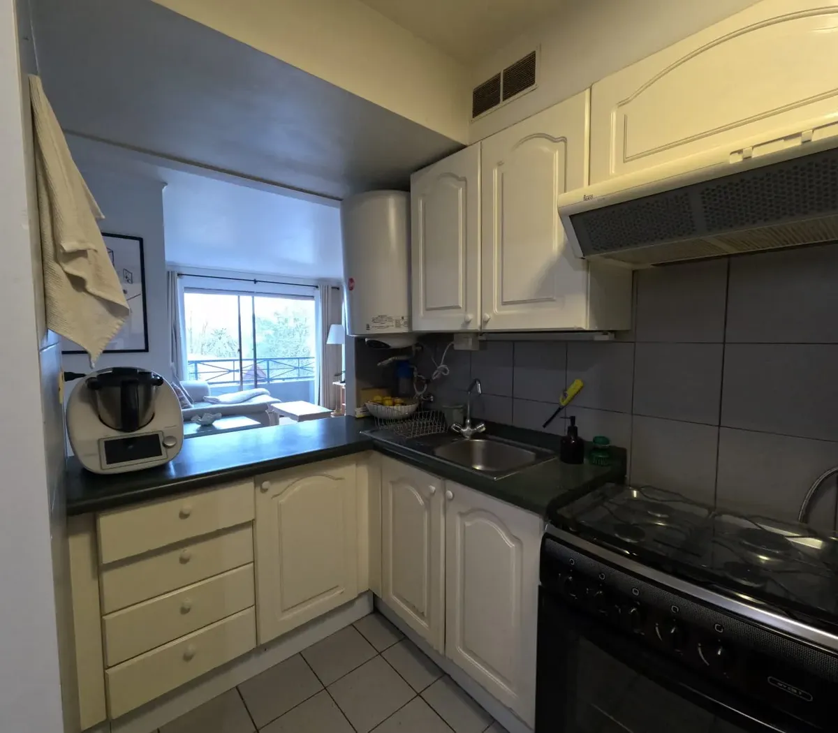 Imagen 5 de 9 de Acogedor Departamento Con Excelente Ubicación Y Conectividad