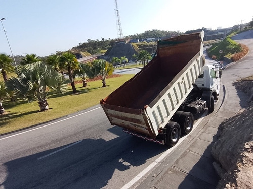 Imagem 15 de 15 de Axor 2831 6x4