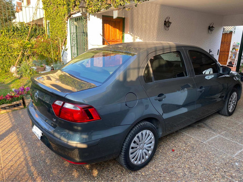 Imagen 3 de 16 de Volkswagen Voyage 2013 1.6 Comfortline 101cv
