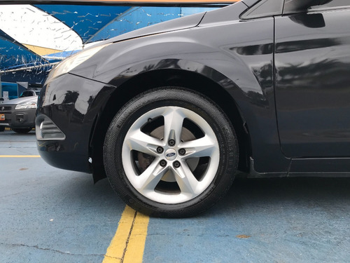 Imagem 8 de 8 de Ford Focus ! Automático !