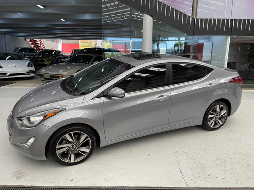 Imagen 2 de 12 de Hyundai Elantra 2015 1.8 Limited Tech At