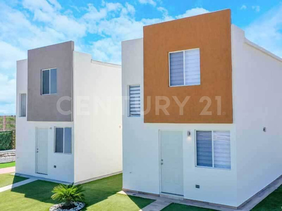 Casas En Venta En Valle De Santa Elena En Apodaca - Zuazua Nl | Metros  Cúbicos