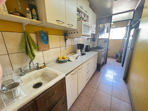 Se Vende Departamento Macul 3d+1b+est.