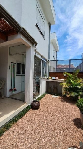 Casa Em Hípica Com 3 Dormitórios - Mi271266