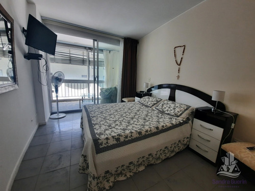 Departamento En Venta Punta Del Este , Bajos Comunes Bajos- Ref: 28107