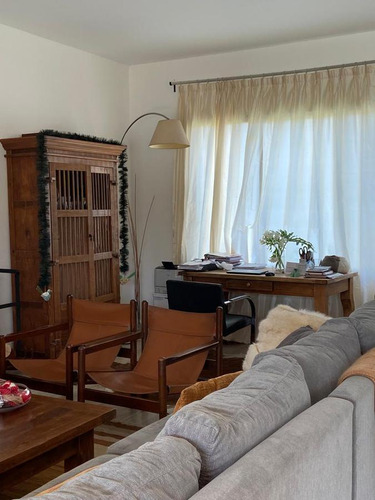 Casa En Venta Con Renta, Barrio Barbarita