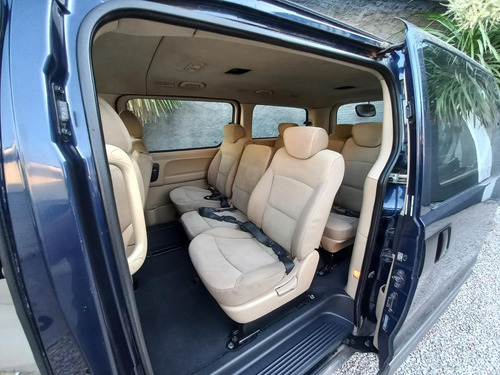 Hyundai H1 2.5 Wagon 12-p Mt Plus