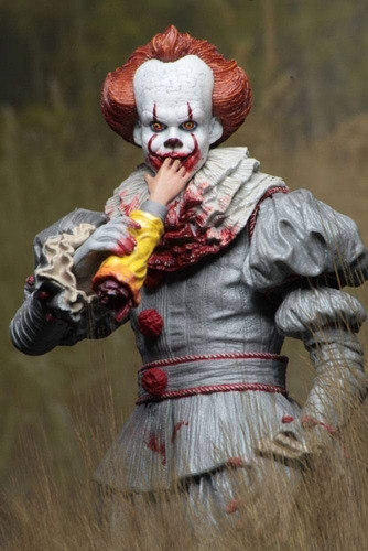 Imagen 3 de 4 de Neca - Ultimate Bloody Pennywise - Sdcc 2018 Gamestop Exclus
