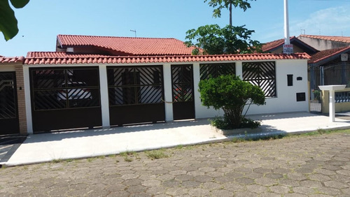 Imagem 1 de 10 de Casa A Venda Em Peruibe