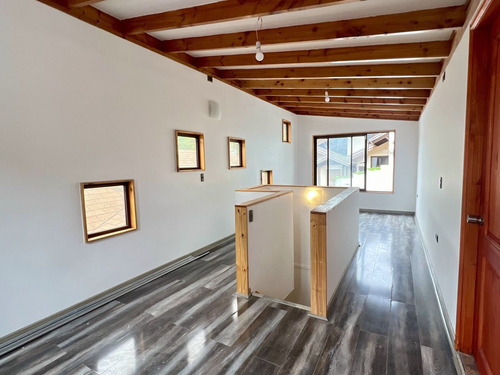 Encantadora Casa En Lugar Destacado