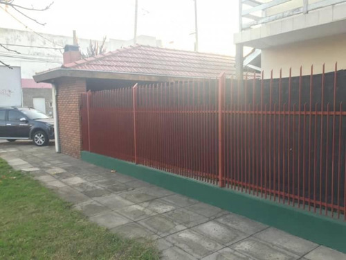 Imagen 13 de 14 de Ph 4 Amb Independiente Al Frente Con Cochera,patio Y Jardín Al Frente