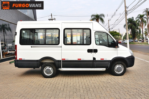 Imagem 14 de 14 de Iveco 2018 Daily 45s17 Minibus 16 Passageiros Branca (6450)