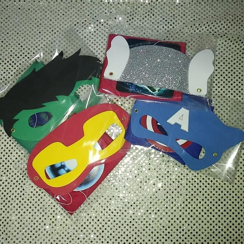 Capas Y Antifaz Superheroes 15 Pzs