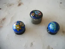 Comprar Miniaturas De Colección 2 Perfumadores Y Pastillero Antiguos