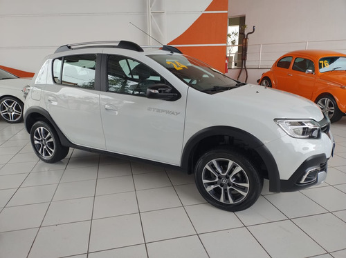 Renault Sandero 1.6 16V 4P SCE FLEX STEPWAY ICONIC X-TRONIC AUTOMÁTICO CVT
