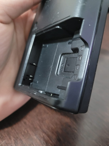 Carregador Sony Bateria Modelo Bc Csg Cinza-escuro (Usado)