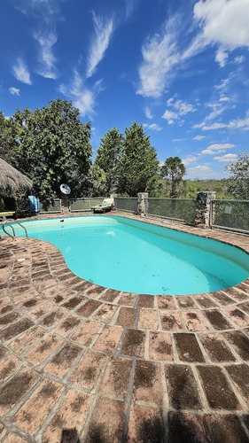 Casa En Venta 3 Dormitorios, Pileta Climatizada, Con Bajada Al Rio Tala Huasi/ Icho Cruz