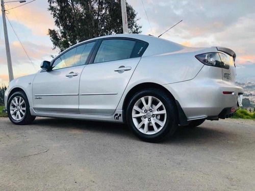 Mazda 3 Versión Full Mazda 3 Versión Full Manual