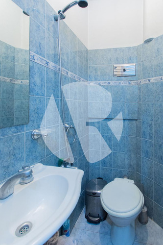 Venta 3 Ambientes Más Escritorio En Flores