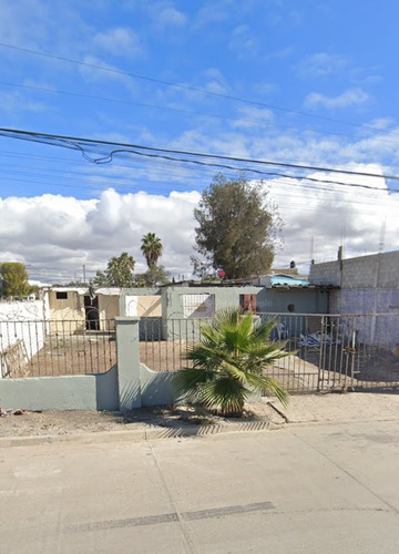 Terreno En Venta En La Col Constitución Rosarito