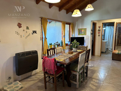 Venta De Casa 210 M2 En 1123 M2 Terreno - Villa La Angostura
