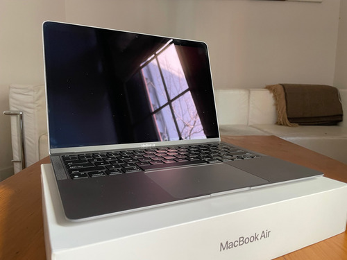 Macbook Air 13 2022 M1 Space Gry- 512gb- 8gb- 114cc Bat %100 Space Grey (Usado)