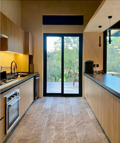 Rancho Avándaro, Casa En Condominio Con 2 Terraza Y Vista Al Bosque, Venta