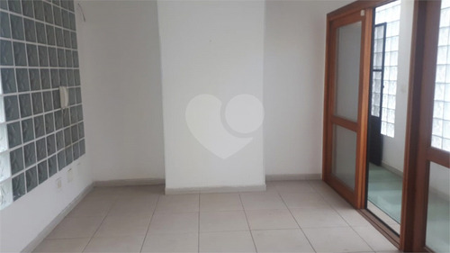 Imagem 29 de 30 de Casa Residencial Ou Comercial Reformada Com 6 Salas Amplas + 2 Vagas !!! - Reo120126