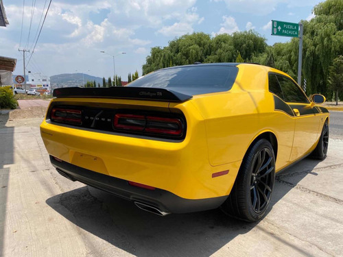 Imagen 8 de 12 de Dodge Challenger T/a Tm6 V8 6.4l