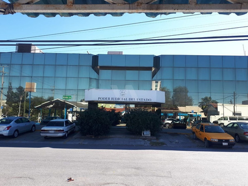 Edificio Comercial Del Poder Judicial En El Corazón De La Ci