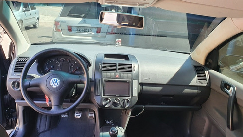 Imagem 10 de 15 de Volkswagen Polo 2003 1.6 5p