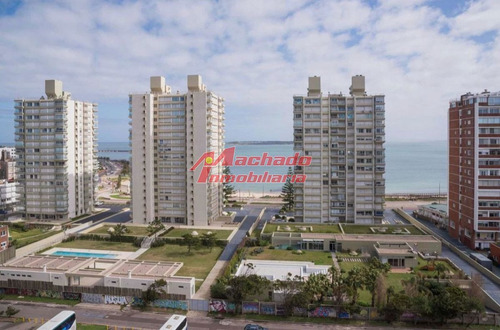 Imagen 1 de 9 de Apartamento, En Venta, 2 Dormitorios, Torre De Lujo, Punta Del Este