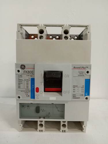 Breaker 3p 800a, 42ka@480vac Con Unidad De Disparo Regulable