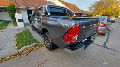 Imagen 7 de 8 de Toyota Hilux 2021 2.8 Cd Sr 177cv 4x4