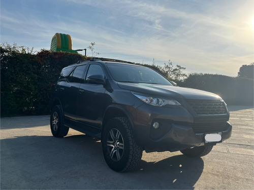 Toyota Fortuner Sr5 F2d0