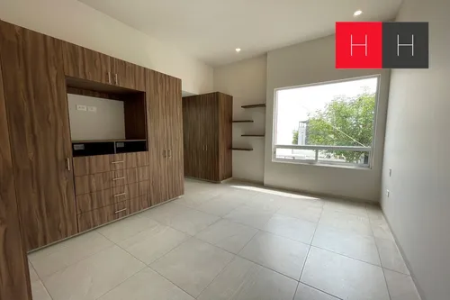 Casa En Venta En Lomas De Angelopolis Iii