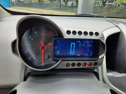 Imagen 3 de 14 de Chevrolet Sonic Lt Hach Back M/t 1.6
