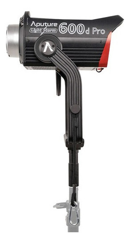 LED de luz natural branca quente Aputure LS600D com estrutura preta 127/220V