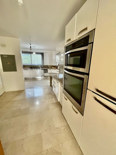 Vendo Apartamento 210 M2 4h/4b/3p Lomas Del Sol